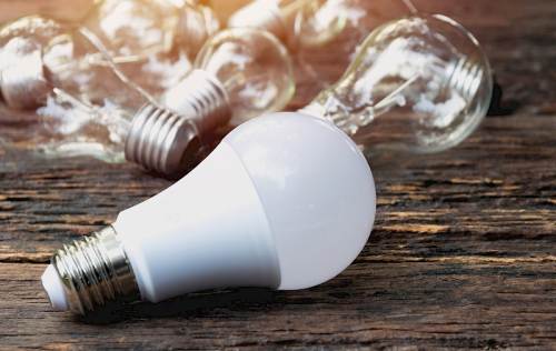 13 Tips Memilih Lampu Bohlam Led Yang Tepat 5 Jangan Lupa Cek Umur Pakai Lampunya