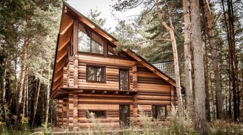 12 Inspirasi Rumah Kayu Minimalis yang Unik dan Estetik 6 Rumah Kayu yang Unik