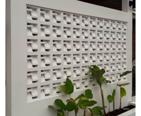 10 Jenis Ventilasi Rumah Minimalis dan Kelebihannya yang Efektif 4 Ventilasi Roster Beton